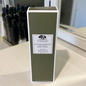 Brand new. Origins. Mega-Mushroom Relief & Resilience Soothing Treatment Lotion
